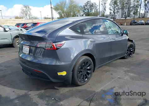 2022 Tesla Model Y Long Range Dual Motor All-Wheel Drive from USA, damaged, VIN 7SAYGDEE4NF354335